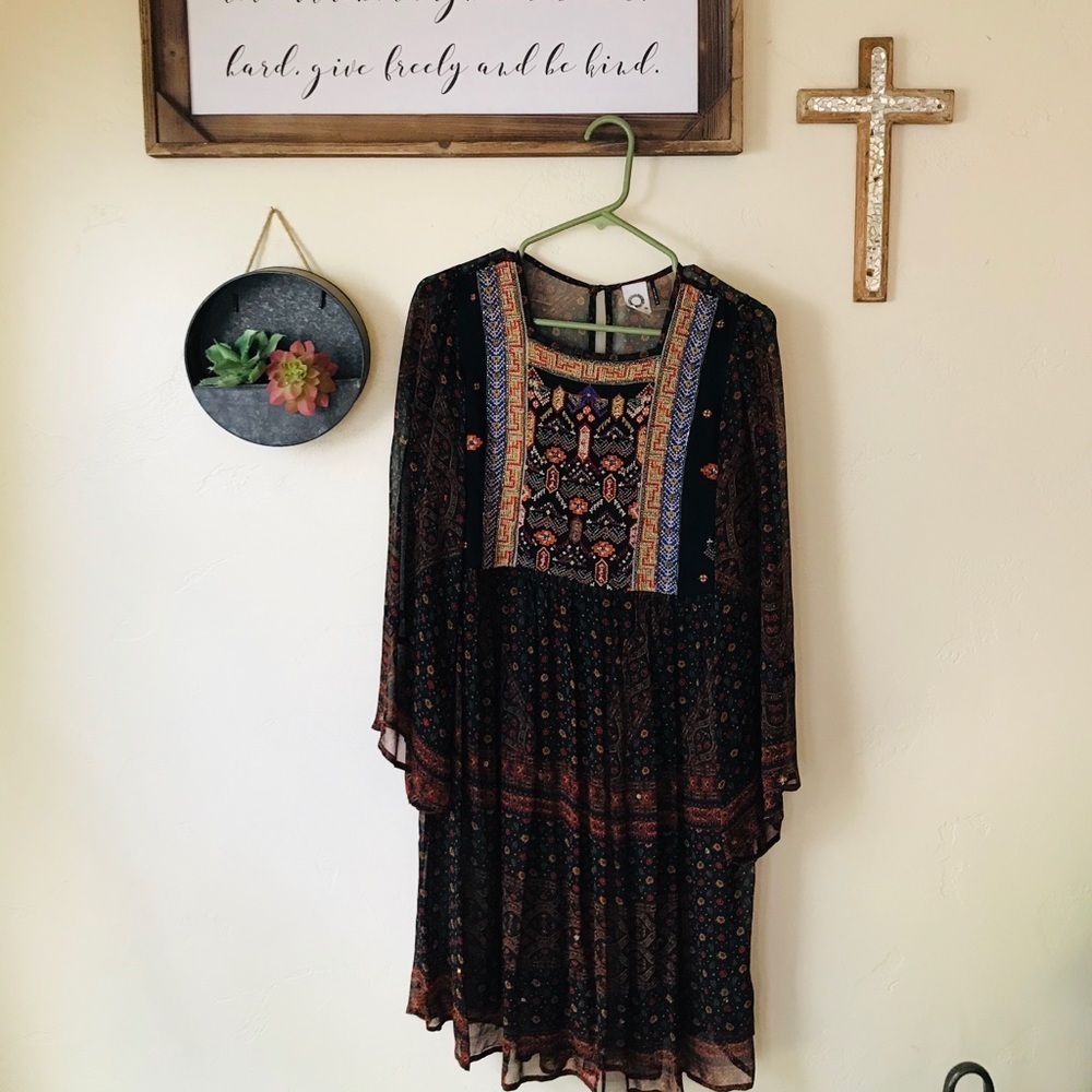 Akemi+kin dress